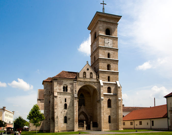 Catedrala Romano-Catolică din Alba Iulia, o Notre Dame a României