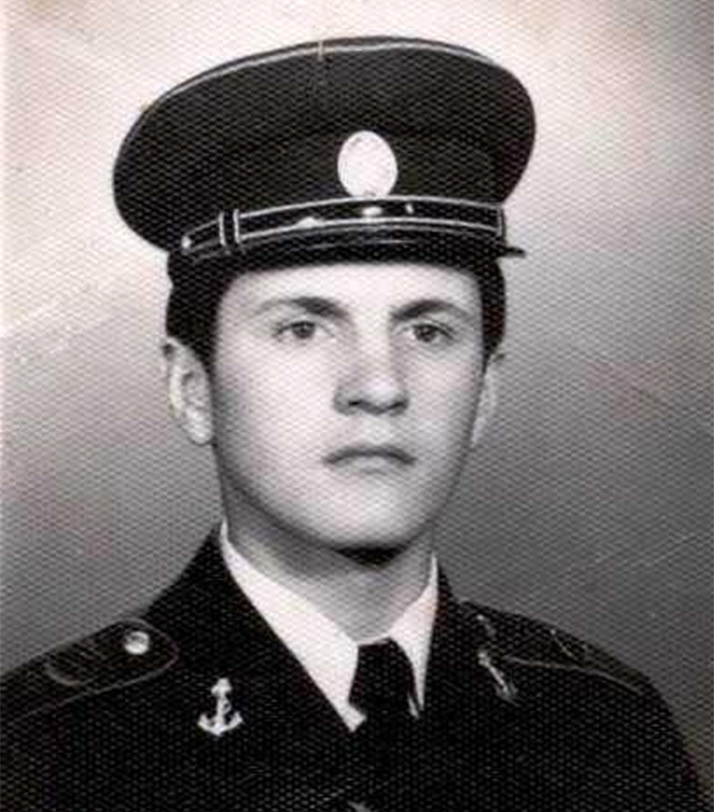 Marian Moșneagu, elev al Liceului Militar de Marină „Alexandru Ioan Cuza”, din Constanţa (1976)