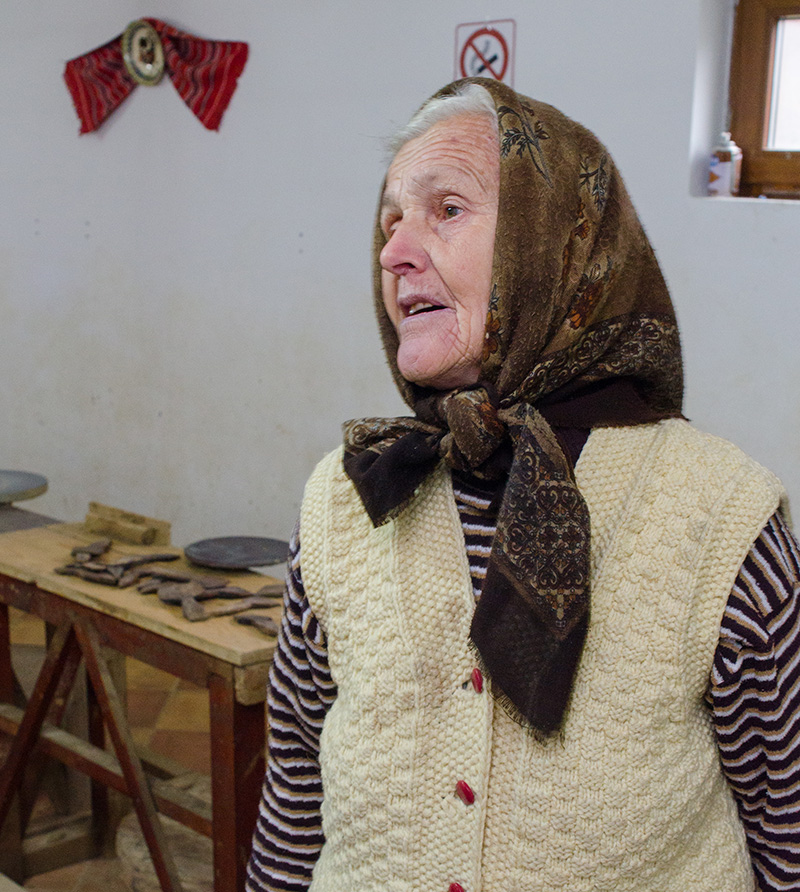 Valerica Ene (78 ani), olărița căreia i-a plăcut munca „de mică”