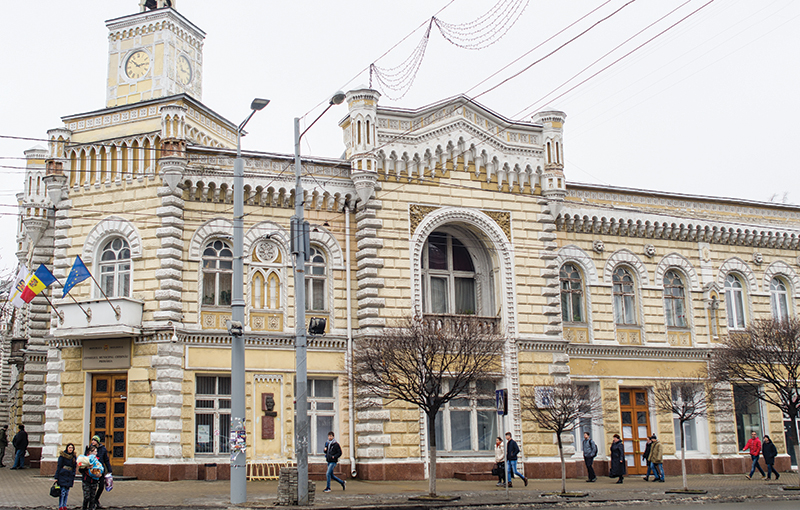 Edificiul Primăriei Chișinăului - una dintre principalele lucrări de arhitectură ale lui Bernardazzi