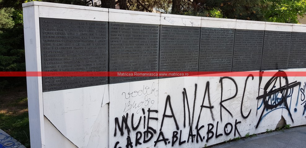 eroi Revoluţie Bucureşti profanare Memorialul Renaşterii (7)