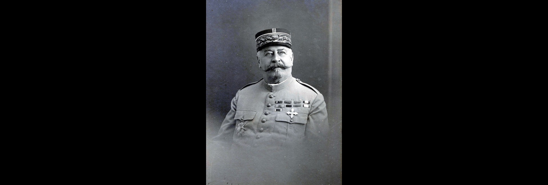 Taica Burtălău Generalul Henri Mathias Berthelot Franţa Taica Burtălau Primul Război Mondial slider